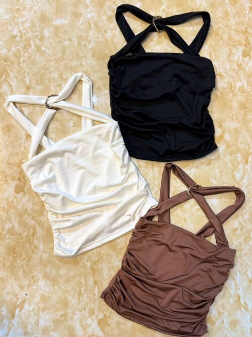 TOP DETALLE CRUZ CON CHARM