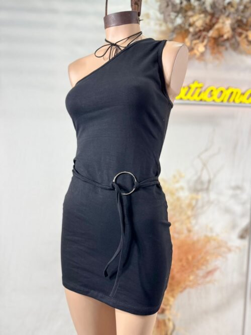 VESTIDO UN HOMBRO CINTO ARGOLLA