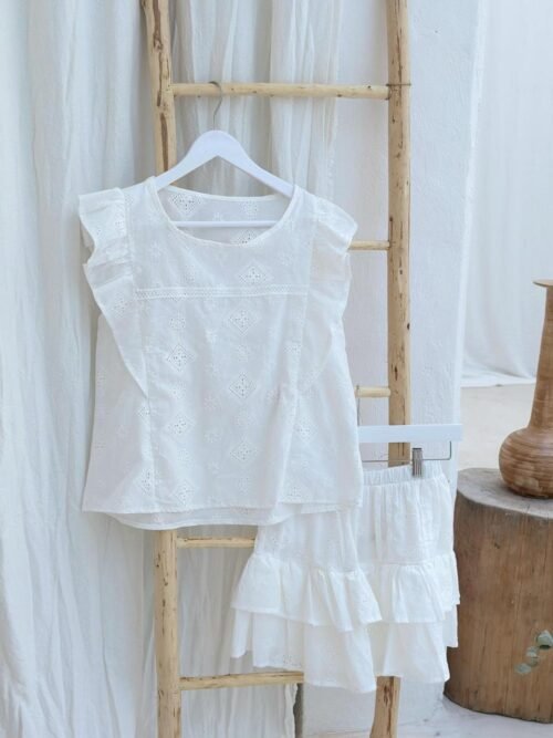 WhatsApp-Image-2025-10-04-at-16.45.36 MINISHORT LOLA BRODERIE