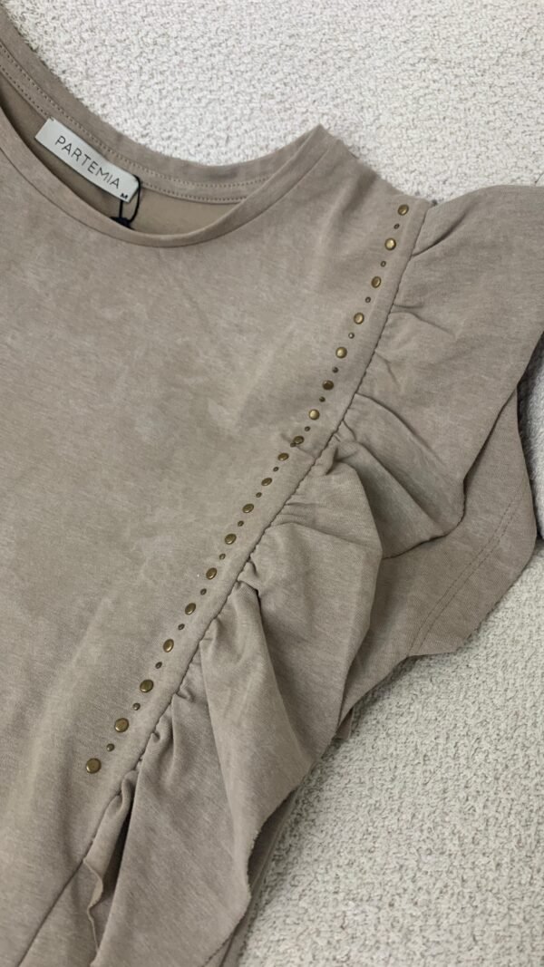 REMERA MYRTOS