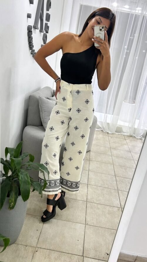PANTALON CON PINZA BORDADO