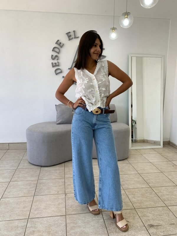 WhatsApp Image 2025-10-30 at 12.16.30 PM CHALECO BERLÍN