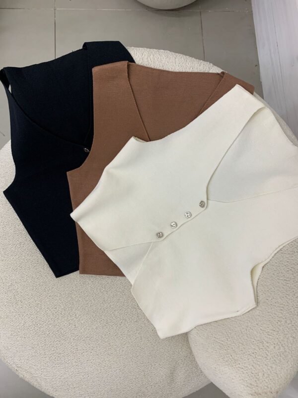 WhatsApp Image 2025-10-31 at 8.28.43 PM CHALECO HILO