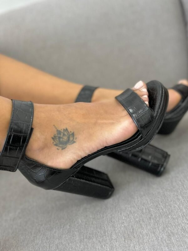 SANDALIAS SALVADOR