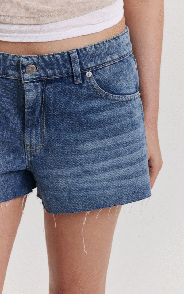 LSHR0425ZZZ-06 SHORT ESTRELLA