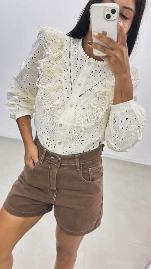 WhatsApp Image 2026-02-21 at 10.32.07 AM CAMISA BRODERY