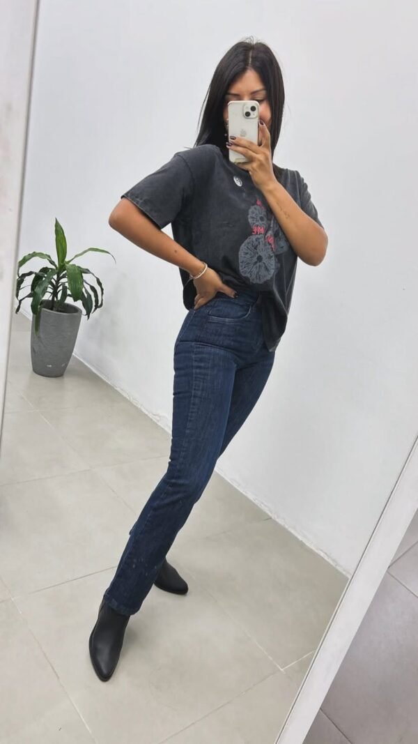 REMERA SILENCIO